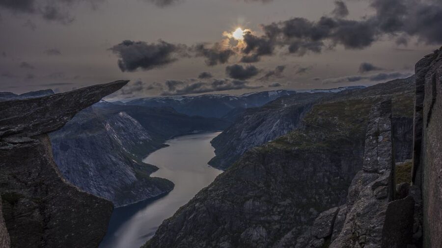 Odda: Trolltunga Via Ferrata, Sunset and Sunrise - Dinner and Norwegian tales at the Sunset Dome