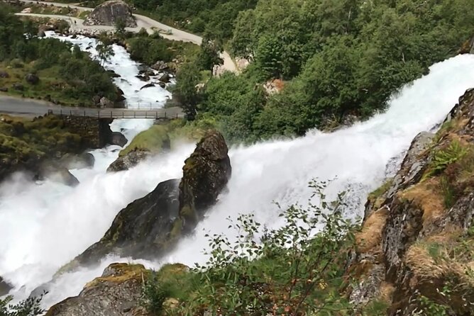 Olden 4 Hour Briksdal Glacier Tour in Briksdalsbreen - Timing, cancellations, and cruise-day planning