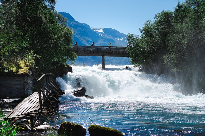 Olden: Fjord e-bike tour - Who should book this Olden e-bike tour?