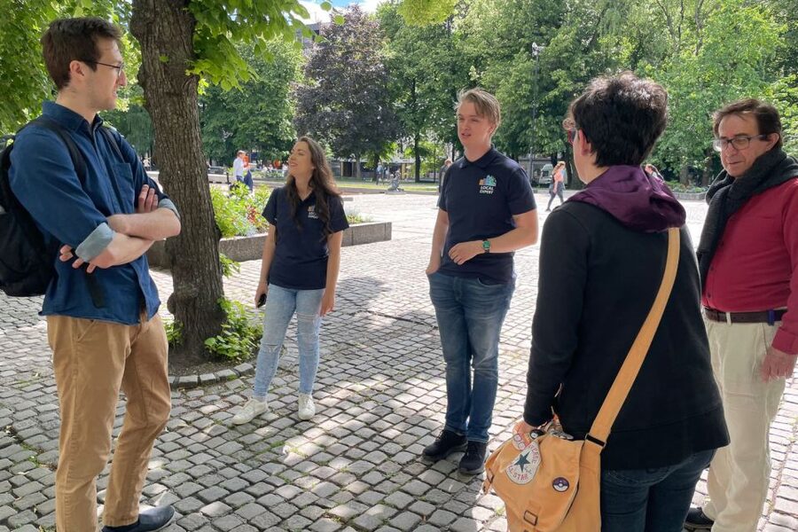 Oslo: Best of Oslo Walking Tour and Hop-on Hop-off Bus Tour - Starting at the University Aula in central Oslo