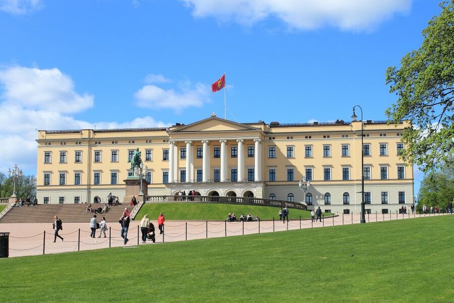Oslo: Best of Oslo Walking Tour and Hop-on Hop-off Bus Tour - How to plan the one-day pass