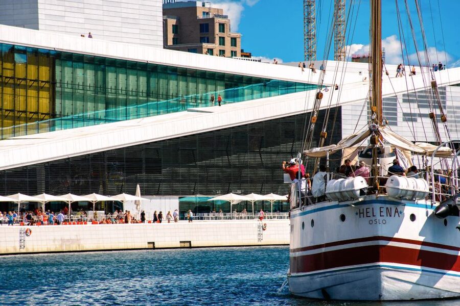 Oslo: Best of Oslo Walking Tour & Fjords Sightseeing Cruise - Key points at a glance