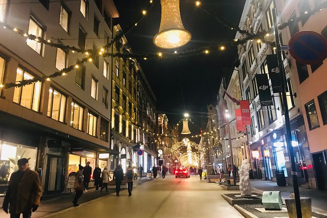 Oslo Christmas walk - Ostbanehallen and a short indoor pause
