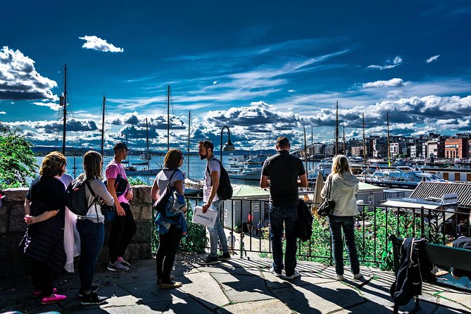 Oslo City Private Walking Tour - Christian IV’s Glove and the old street plan