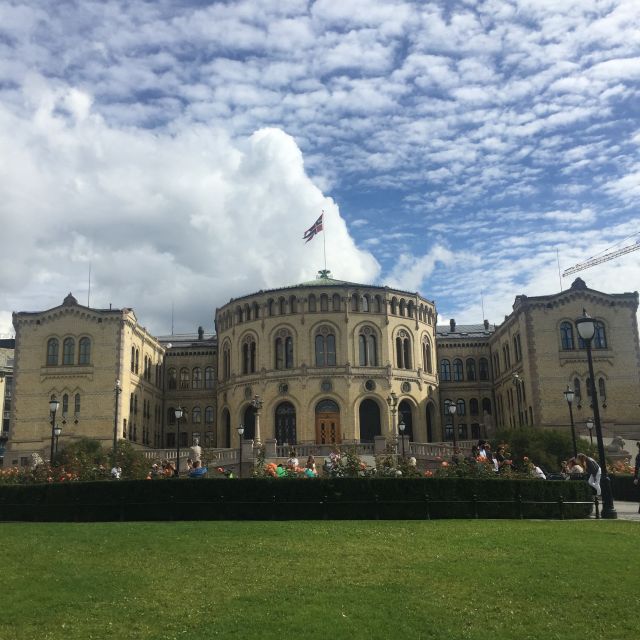 Oslo: City Walking Tour - Akershus Fortress: Oslo’s first major chapter