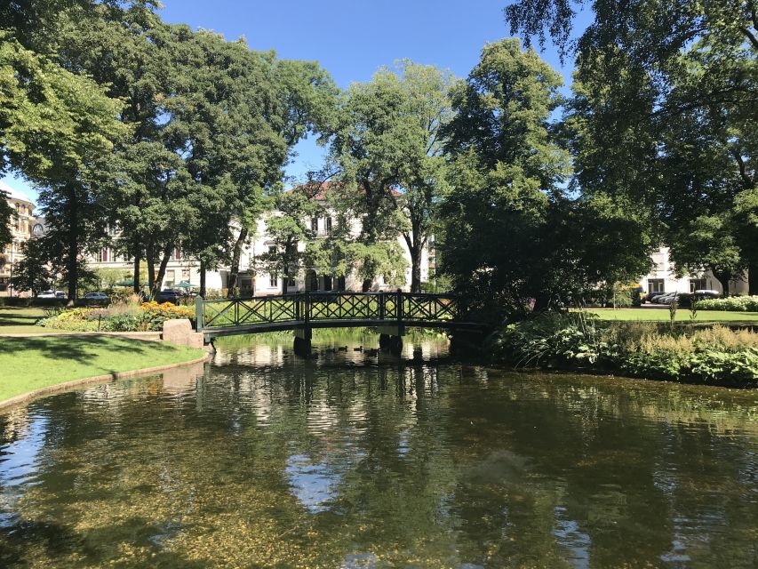 Oslo: City Walking Tour - The National Theater, Royal Palace, and University
