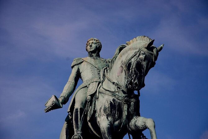 Oslo City Walks - In the Heart of Oslo - A fast introduction to Oslo’s royal and civic center