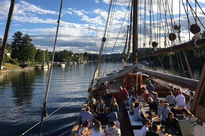 Oslo Combo Tour: Grand City Tour and Oslo Fjord Cruise - Why this long Oslo tour works