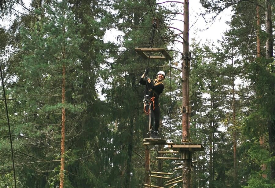 Oslo: Day ticket to Oslo's favourite Climbing Park - Zip lines and the feeling of flying