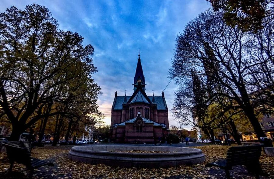 Oslo El-Bike Panorama Tour - Mathallen for a taste of Oslo’s food scene