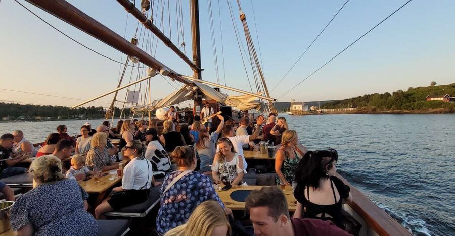 Oslo Fjord Evening Live Rock music cruise with Shrimp buffet - Rock music on the Oslo Fjord