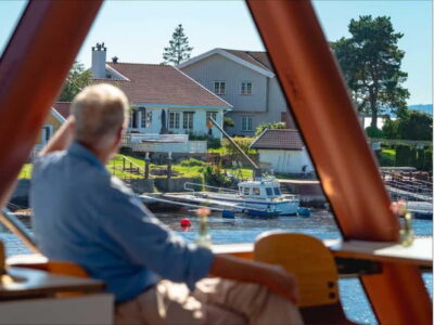 Guided Sightseeing Fjord Cruise on Premium Silent Boat
