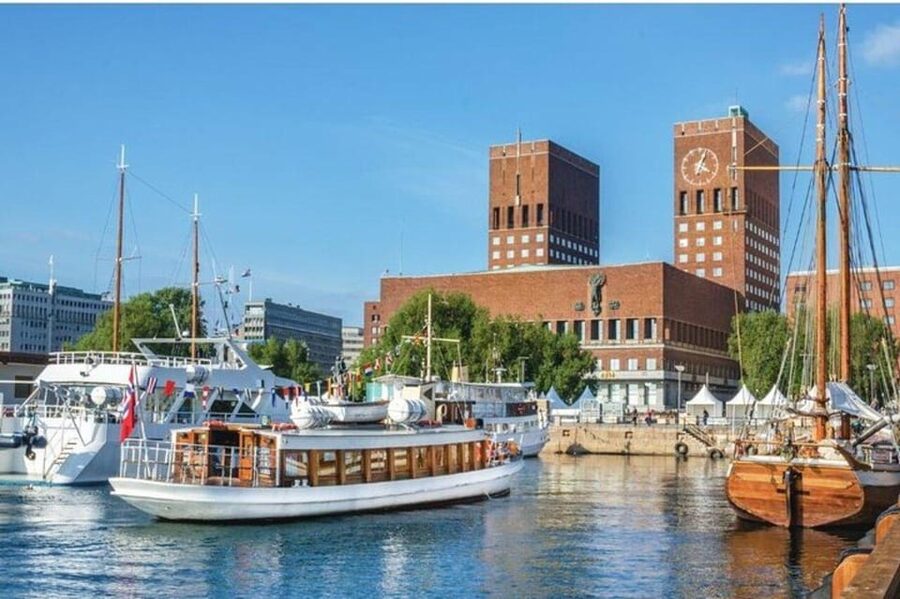 Oslo : Must-See Attractions Walking Tour With A Guide - What $65 means for value