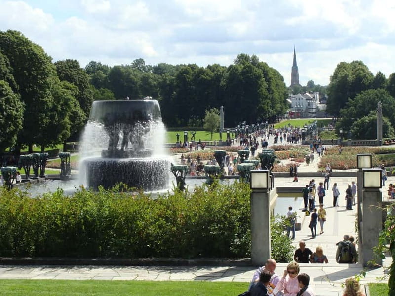 Oslo: Oslo Discovery Tour with 2 Museums Included - Meeting at Haakon VIIs gate
