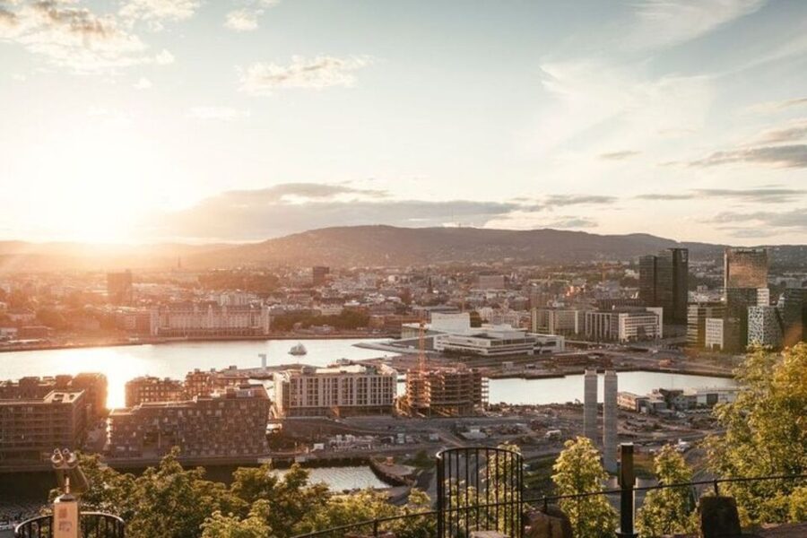 Oslo: Private Walking Tour with a Local Guide - How the history and modern city fit together