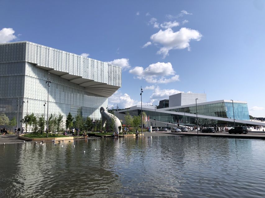 Oslo: Sightseeing with Holmenkollen Ski Jump & Vigeland Park - Oslo from the bus: one hour of orientation