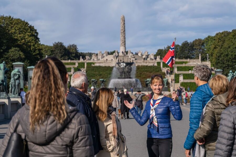 Oslo: Sightseeing with Holmenkollen Ski Jump & Vigeland Park - What $57 buys you