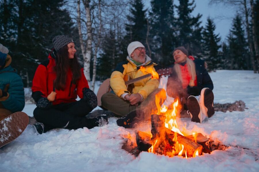Oslo: Snowy Forest Torchlight Walk with Campfire - Guide quality and the human side of the outing