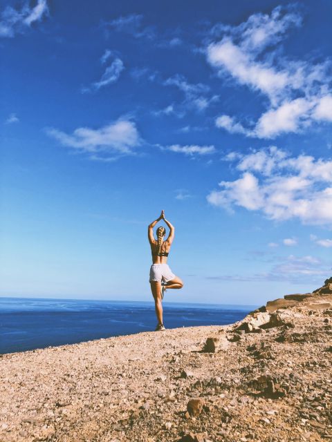 Oslo: Yoga & Hiking with a dog - Optional lake swimming and time with the dog