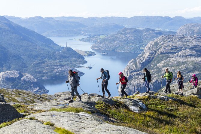 Preikestolen Hidden Trail Hike + Lunch and Canoe Trip - Lunch from a historic Norwegian restaurant
