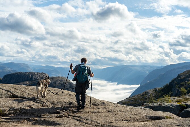 Preikestolen | Pulpit Rock - Hike with a local guide - Small groups and cruise-ship timing