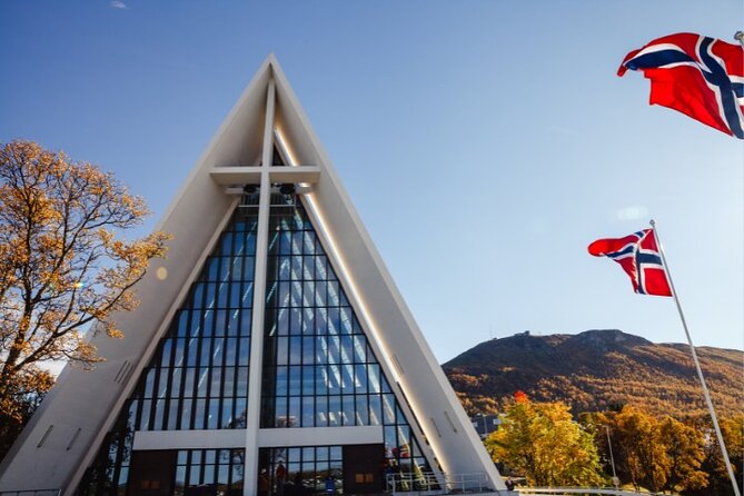 Private Airport and City Transfer in Tromso - Getting to your hotel without a taxi scramble