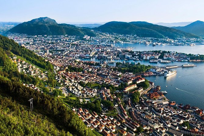 Private Bergen Walking tour with Funicular - A smart way to meet Bergen in three hours