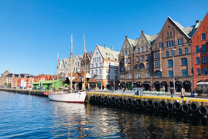 Private Bergen Walking tour with Funicular - Mount Fløyen and the Fløibanen funicular