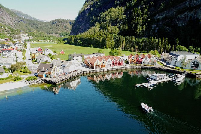 Private Cruise: Mostraumen by Zodiac or Lux Pontoon Boat - Stamneshella and the Brørvikskuto