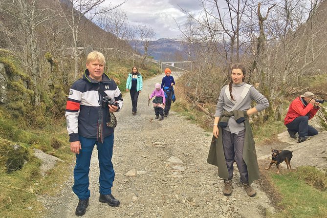 PRIVATE GUIDED TOUR: Folgefonna Glacier & Bondhus Valley from Bergen, 10 hours - Bondhus Valley and the walk to Bondhus Lake
