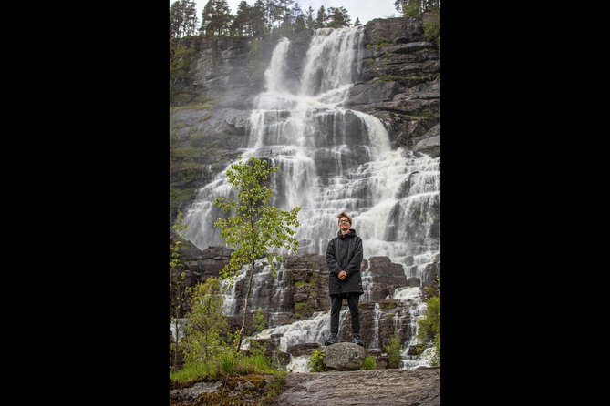 PRIVATE GUIDED TOUR: Highlights of Norway – Trip to the Sognefjord – WINTER - Gudvangen and the Viking Village