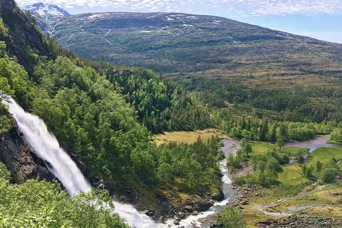 PRIVATE GUIDED TOUR: Queen of the Fjords - tour from Bergen, 6 hours - Omaholmen and the best fjord pause