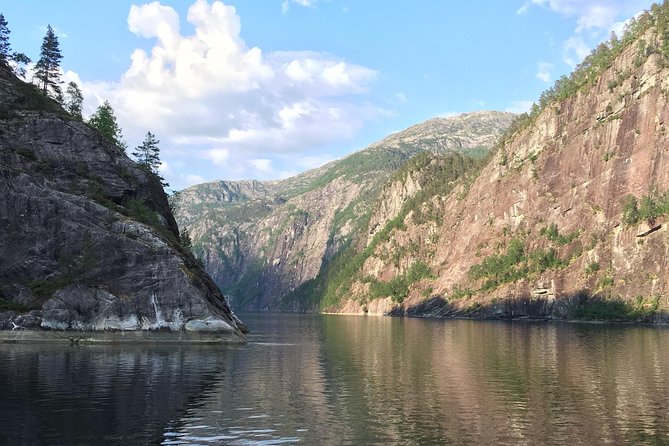 PRIVATE GUIDED TOUR: Secrets of the Fjords - the Osterfjord and Mo, 6-7 hours - Leaving Bergen for Osterfjord