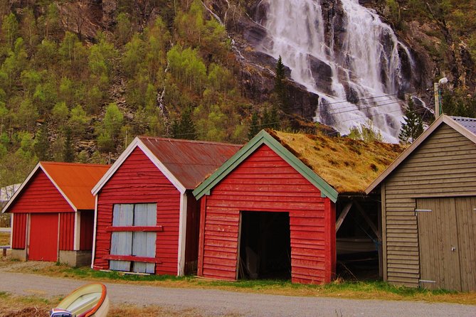 PRIVATE GUIDED TOUR: Secrets of the Fjords - the Osterfjord and Mo, 6-7 hours - Skipshelleren and a Stone Age pause