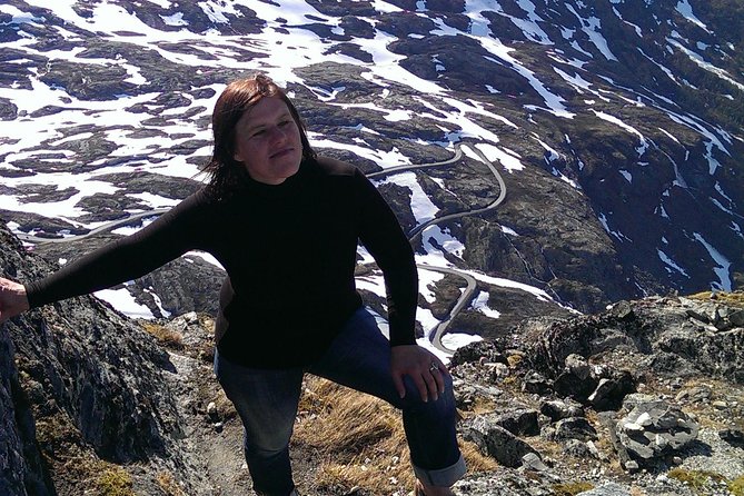 Private tour Geiranger and Glaciers 1 to 15 people - Flydalsjuvet delivers the famous Geiranger view