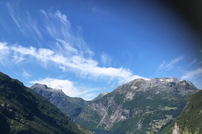 Private tour Geiranger and Glaciers 1 to 15 people - Lunch, coffee, and a day built for photographs