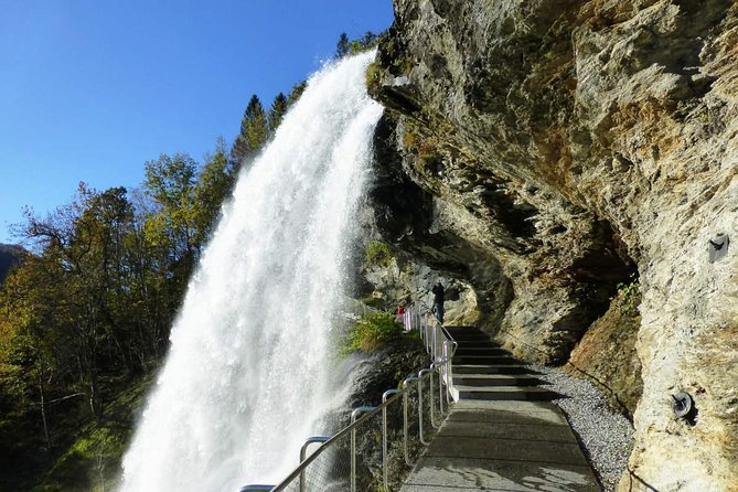 Private tour - Hardangerfjord, Voss Gondola & 4 Great Waterfalls - Lunch and a short look at Voss