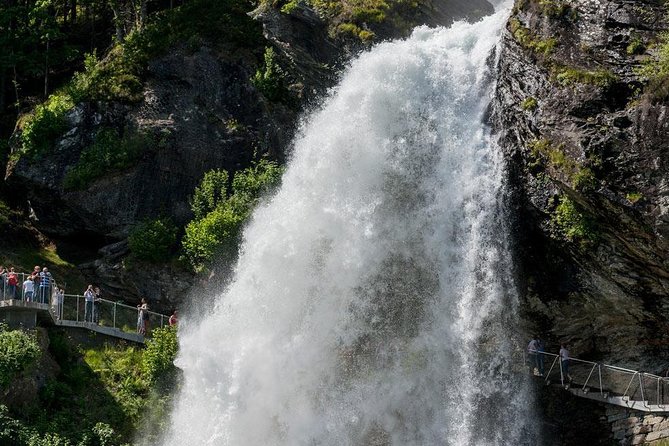 Private tour - Hardangerfjord, Voss Gondola & 4 Great Waterfalls - Fossen Bratte begins the waterfall count