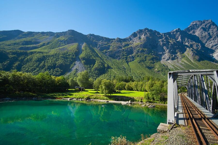 Romsdalen: Rauma Railway Golden Train with Guide - Price, value, and who should book