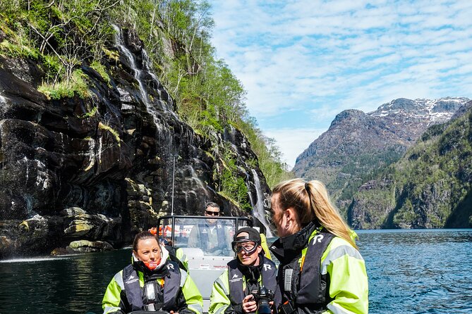 Scenic RIB adventure to Hardangerfjord & Fyksesund from Øystese - What the equipment means for comfort