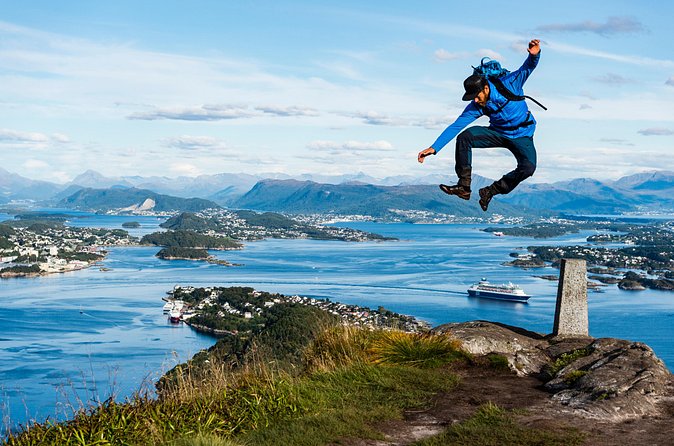 Seakayak And Hike in Ålesund - Weather, guide changes, and the practical tradeoff