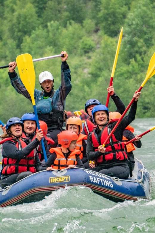 Sjoa: Rafting Adventure for Families - From rapids to swimming stops
