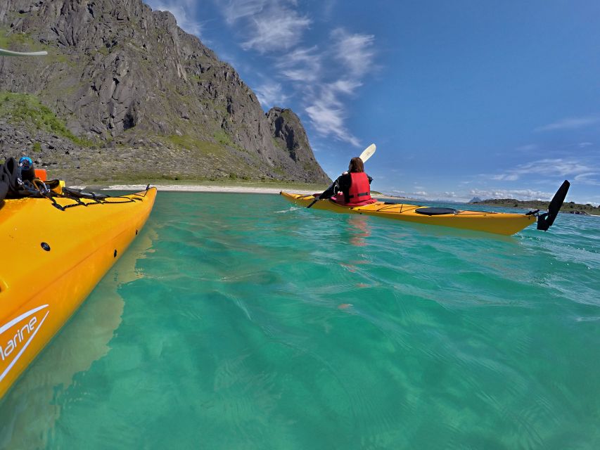 Skrova Island : 3hours Guided Kayak Tour - What the $126 price includes