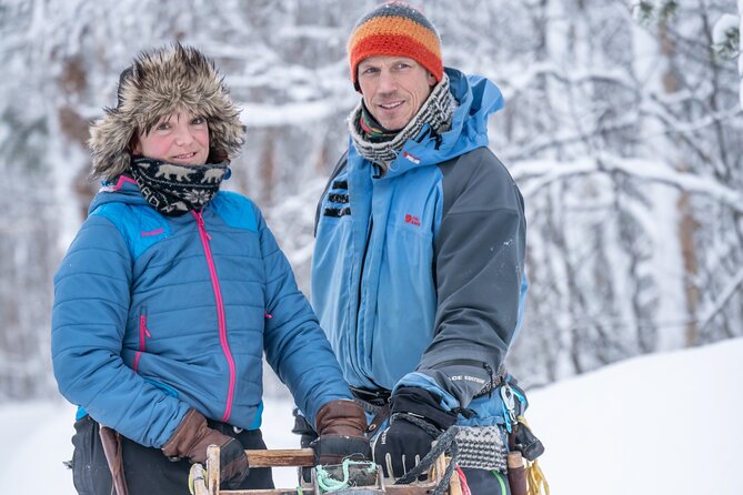 Small Group Wilderness Husky Sledding 2h from Tromsø (car needed) - Back at the farm, hot drinks and more dog time