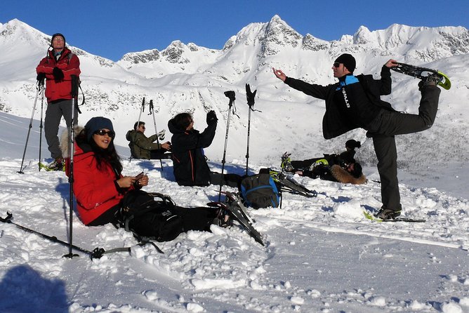 Snowshoe Hill Hike in Tromsø - Learning the rhythm of snowshoes