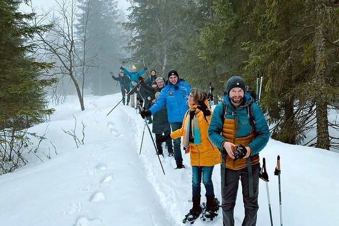Snowshoe Tour in Winter Wonderland - Oslo - Learning to walk on snowshoes