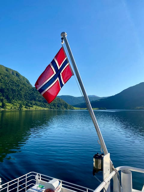 Sogndal: Cozy evening Cruise. Boat tour - Setting out from Sogndal port