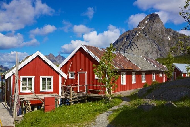 Special Summer Cruise Bus Tour of Lofoten - Skagsanden Beach opens the day with Arctic drama