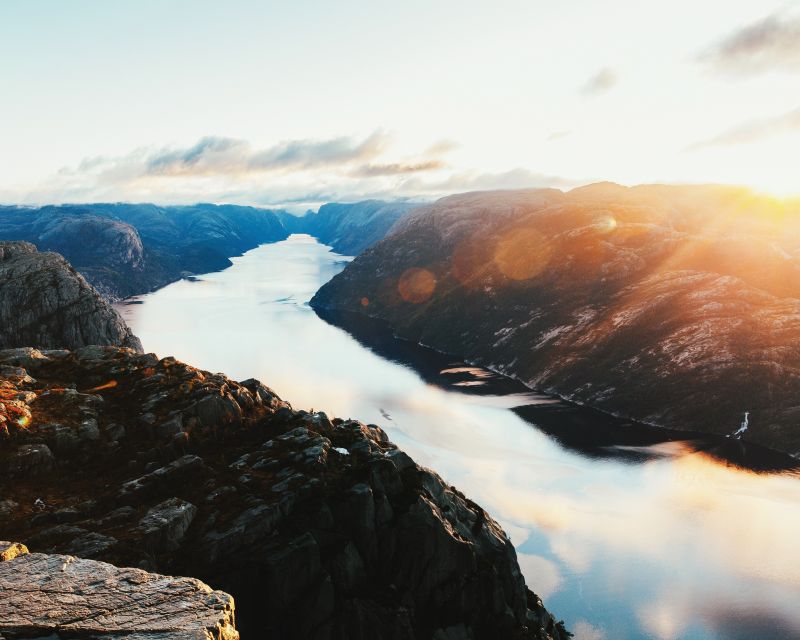 Stavanger: Guided Sunrise Hike to Pulpit Rock - Leaving Stavanger in a small group