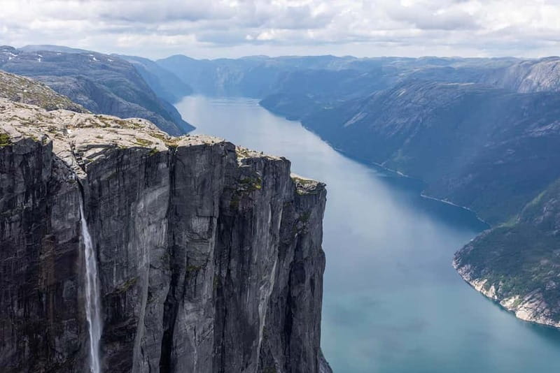 Stavanger: Kjerag Summer Hike with Packed Lunch - What to pack for a safer, better day
